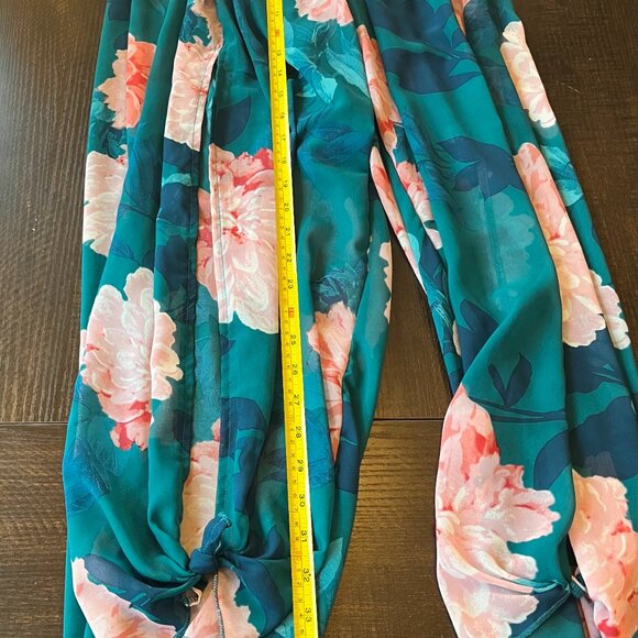 Sweet Storm Teal Floral Halter Romper Size Large - Picture 4 of 4